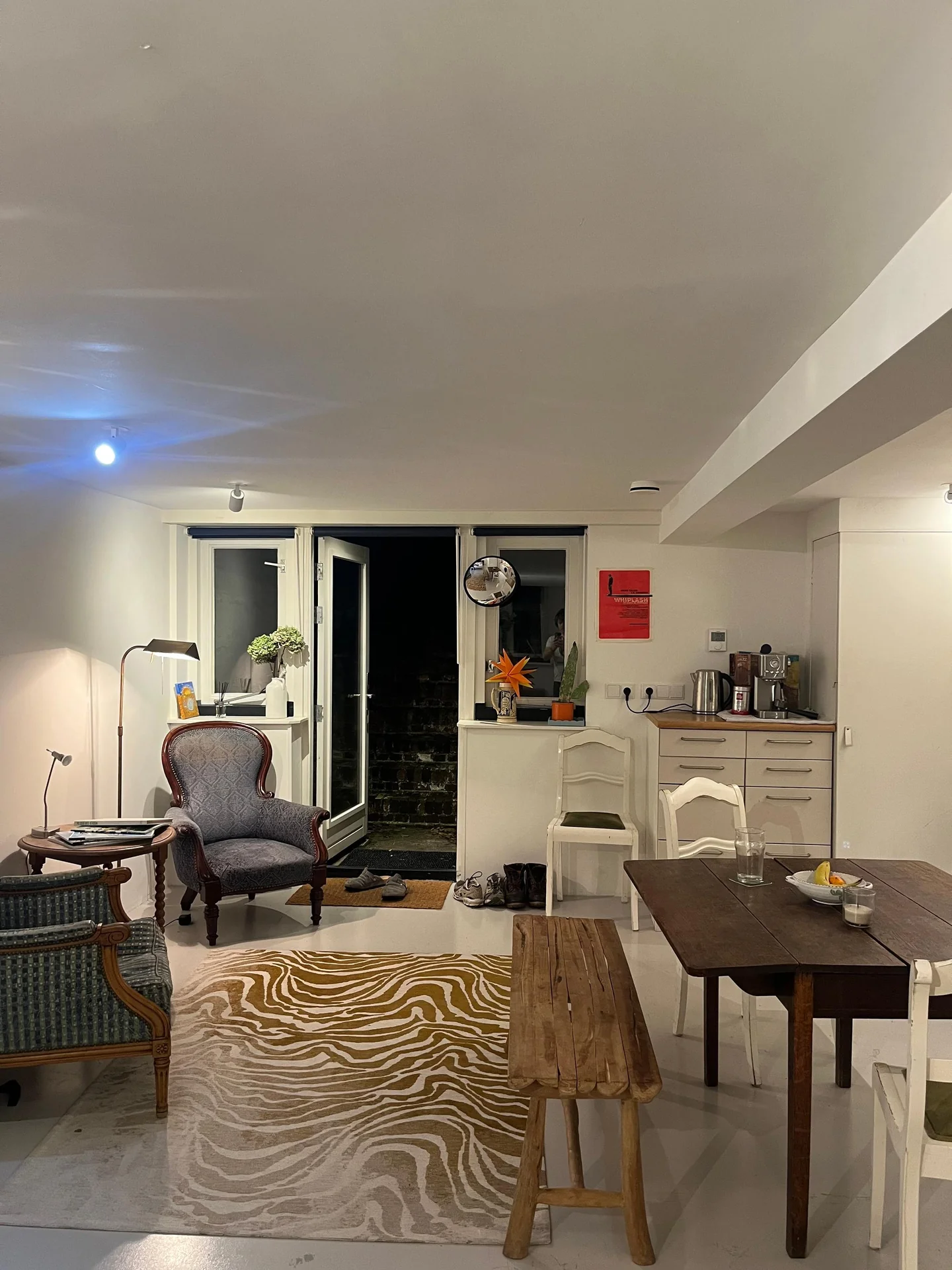 geblurde versie van de foto als achtergrond