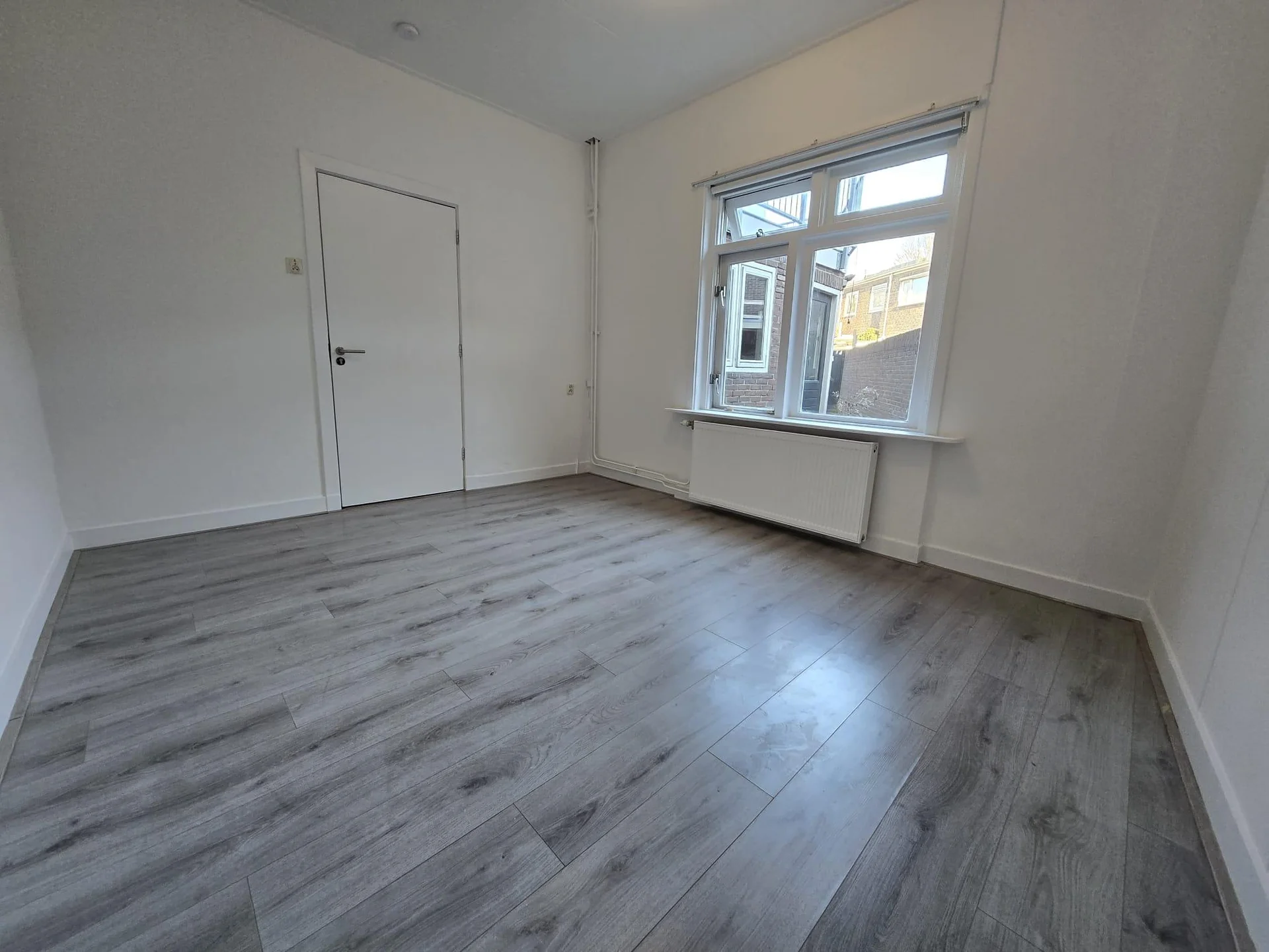 Foto van de Kamer gelegen aan de Leeuwarderstraat in Leeuwarden