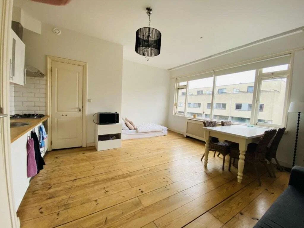 Foto van de Studio gelegen aan de Fahrenheitstraat in Den Haag