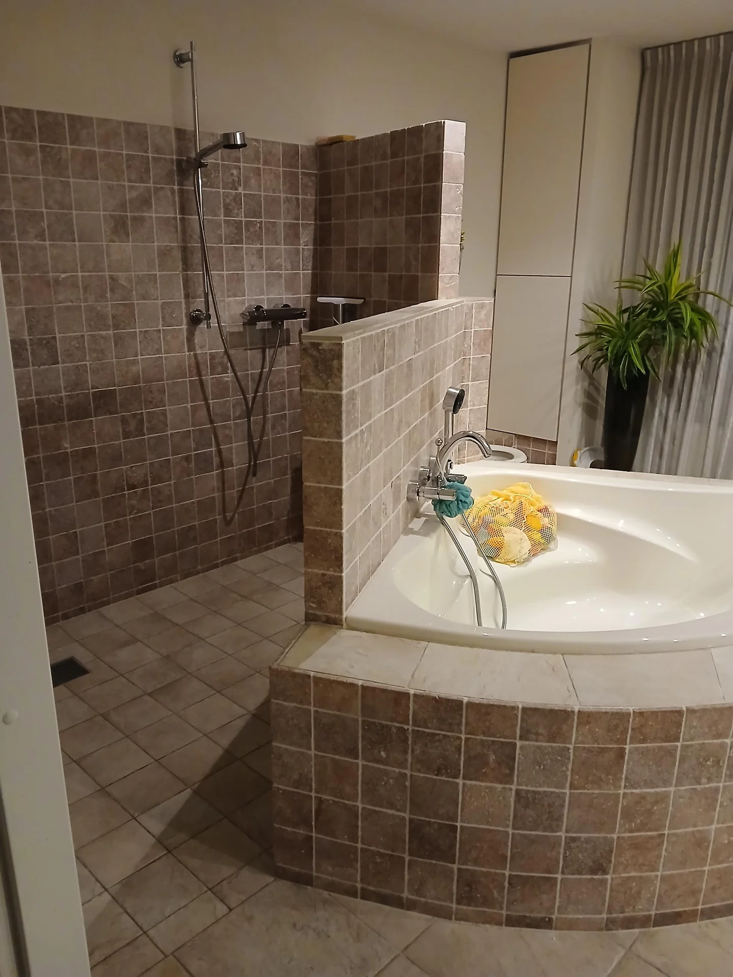 Foto van de Kamer gelegen aan de Meerstraat in Beverwijk