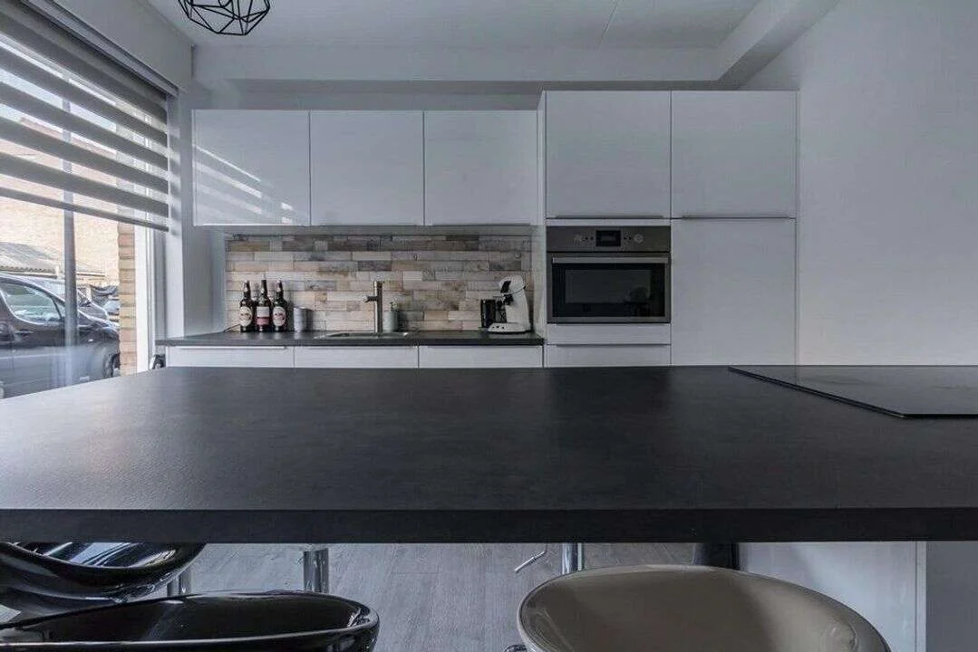 geblurde versie van de foto als achtergrond