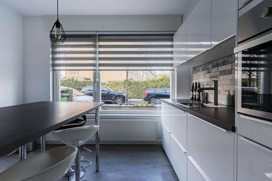 geblurde versie van de foto als achtergrond