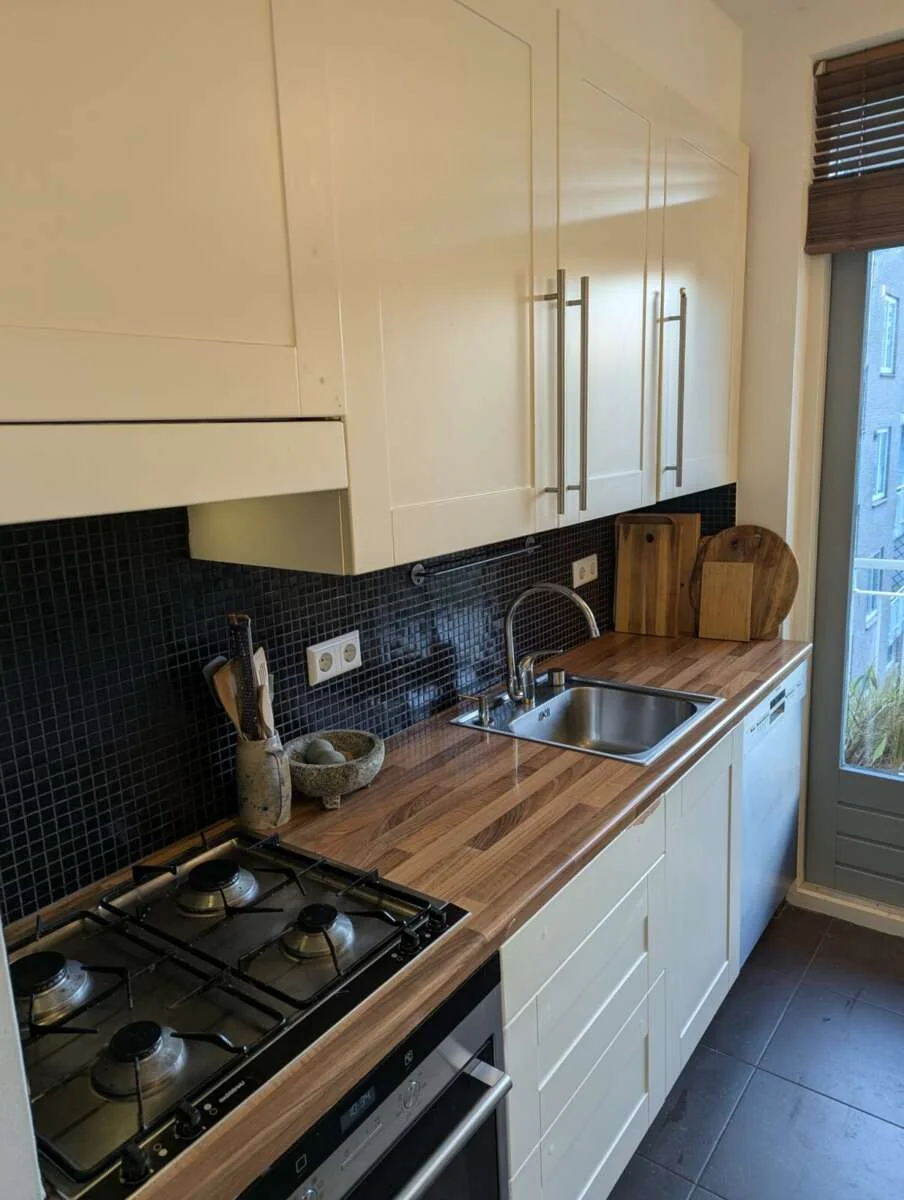 geblurde versie van de foto als achtergrond