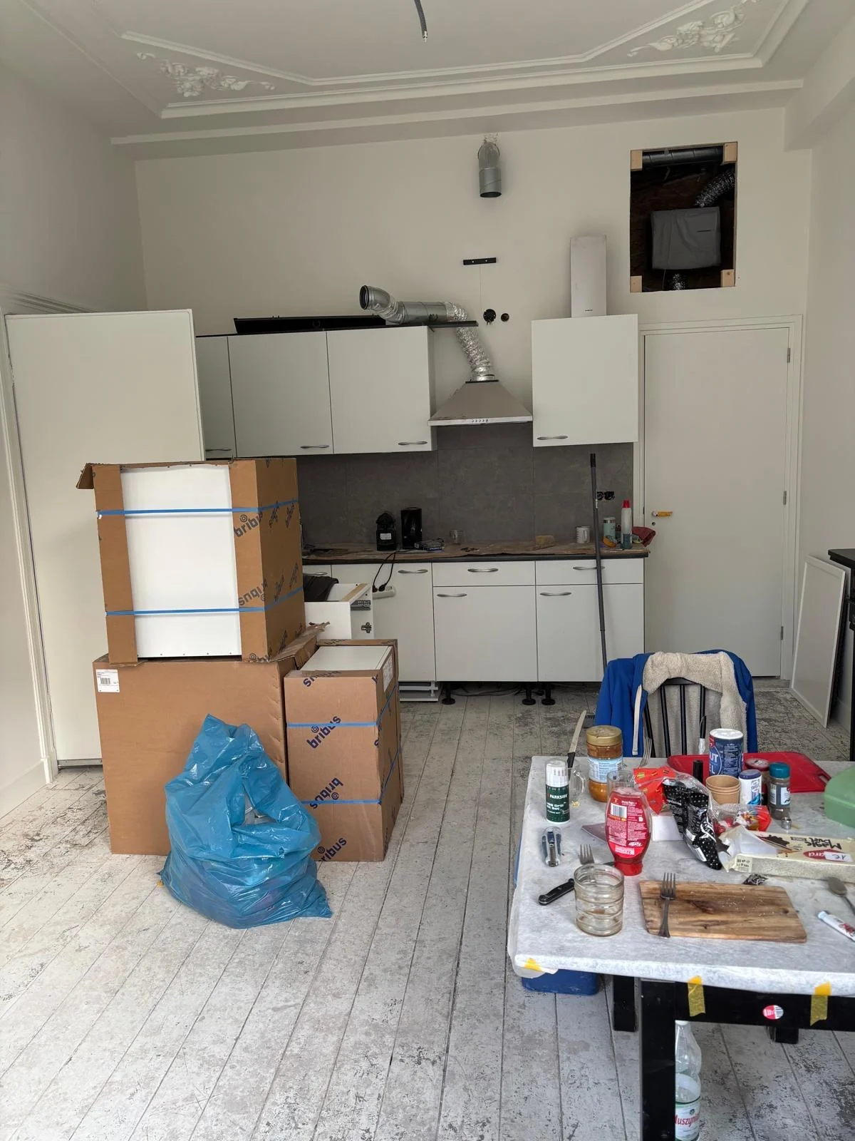 geblurde versie van de foto als achtergrond