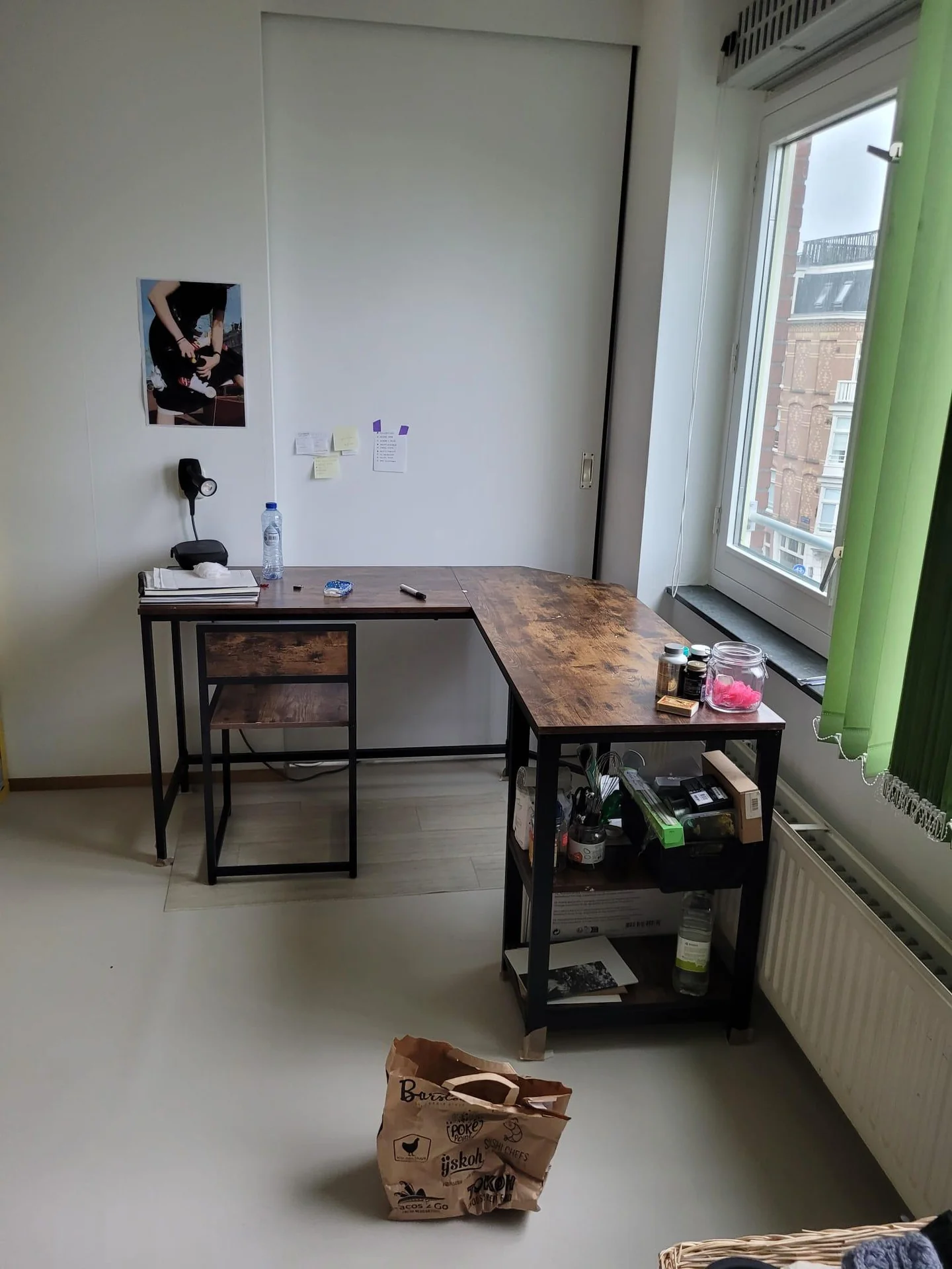 Foto van de Kamer gelegen aan de Eerste Helmersstraat in Amsterdam