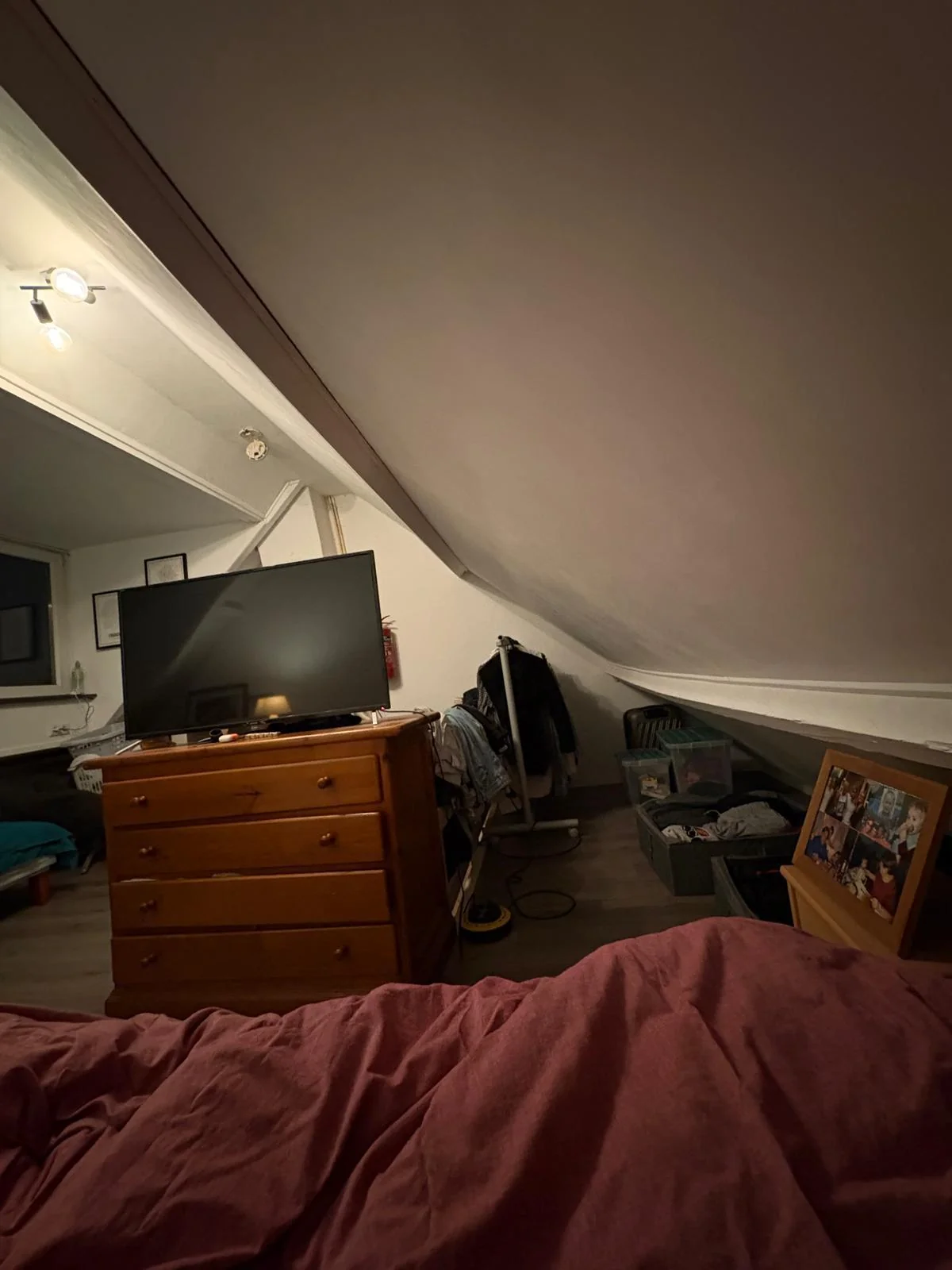 Foto van de Kamer gelegen aan de Zonneroosstraat in Eindhoven