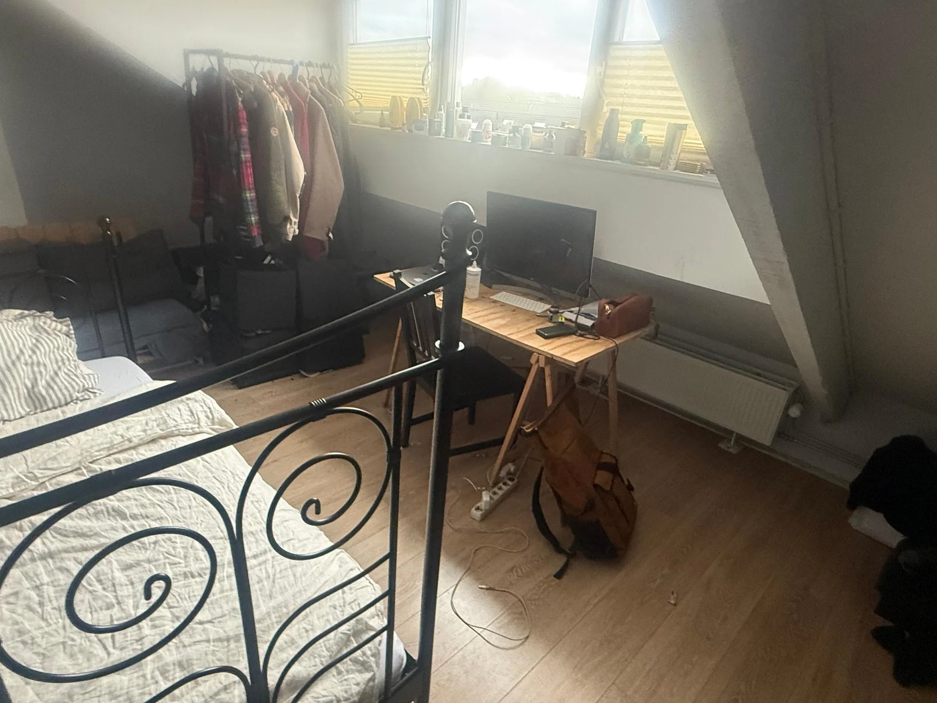 geblurde versie van de foto als achtergrond