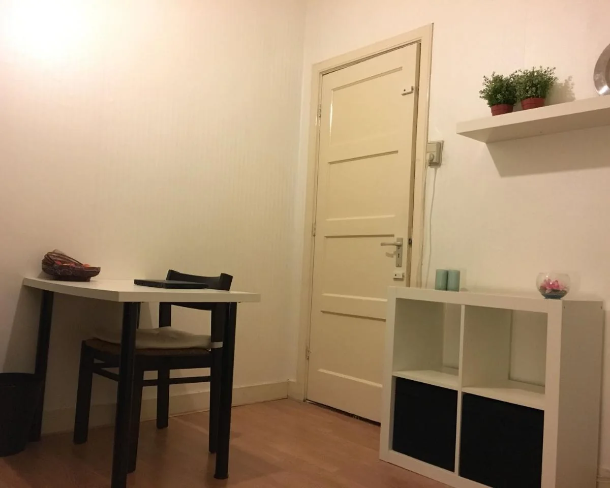 Foto van de Kamer gelegen aan de Haarlemmermeerstraat in Amsterdam