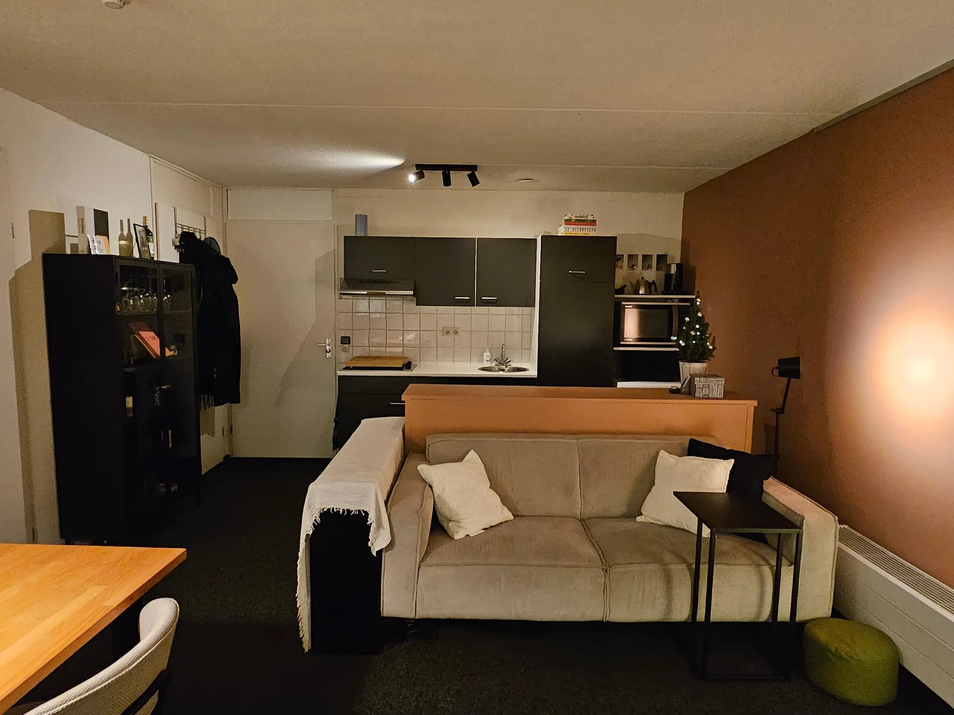 geblurde versie van de foto als achtergrond