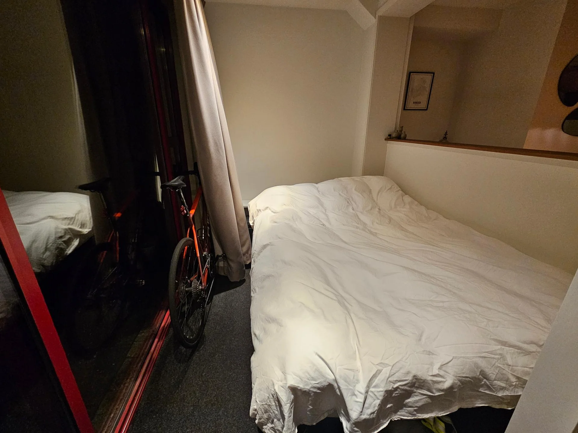 geblurde versie van de foto als achtergrond