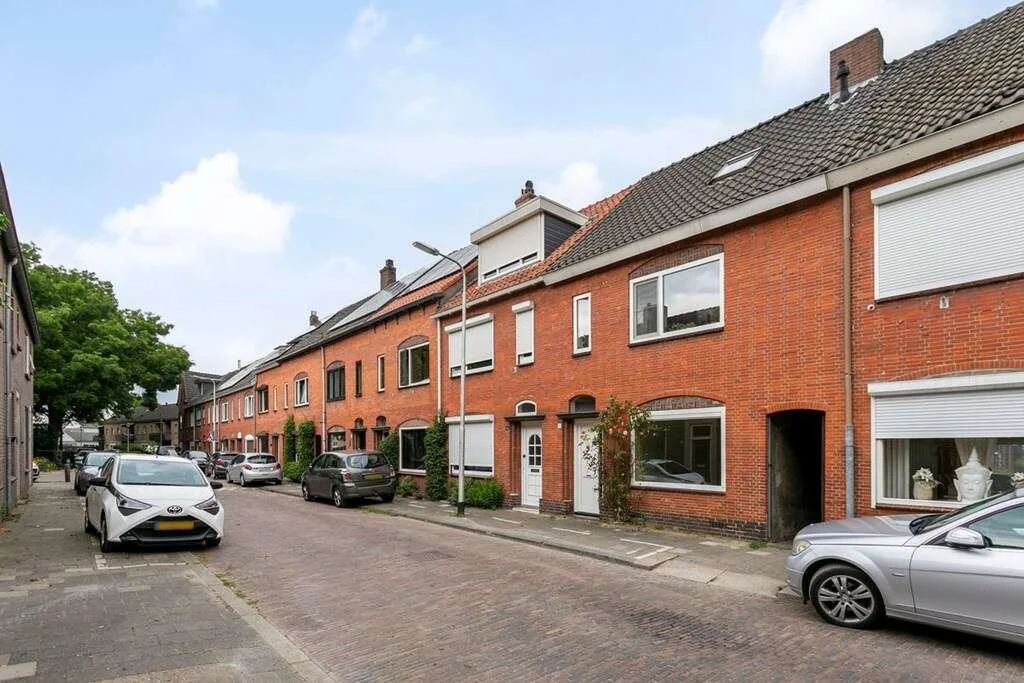 Foto van de Kamer gelegen aan de Hellebaardstraat in Tilburg