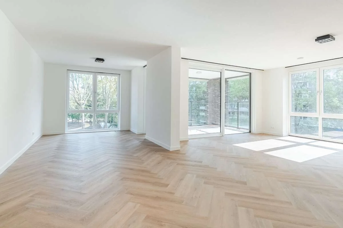 geblurde versie van de foto als achtergrond