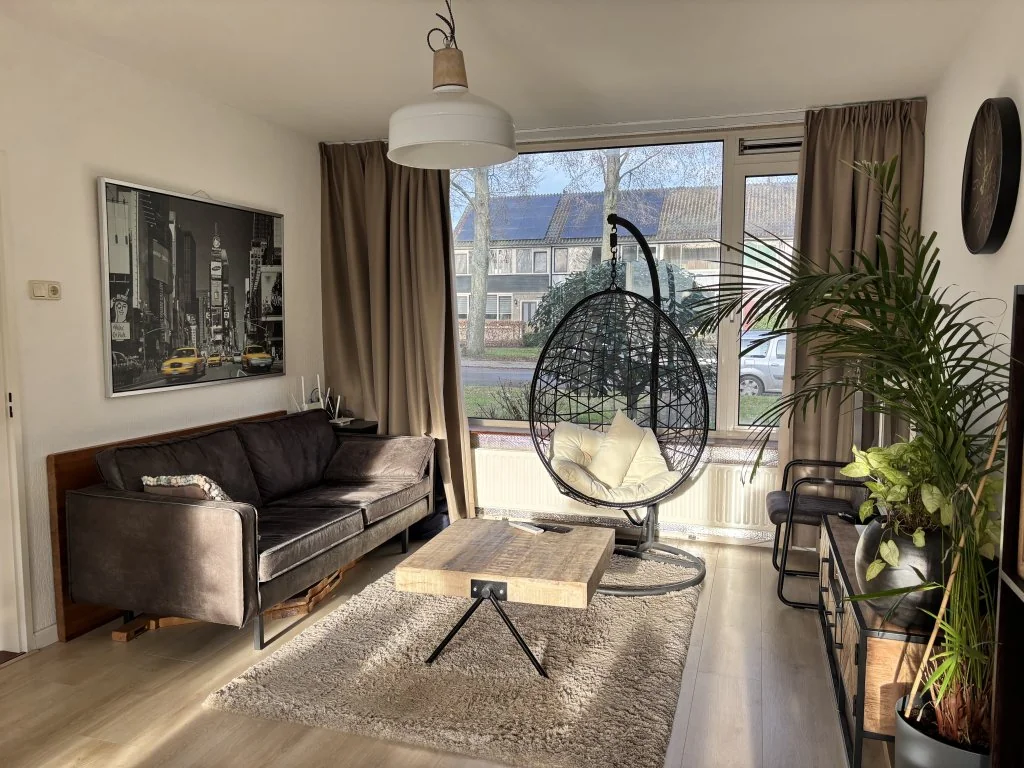 geblurde versie van de foto als achtergrond