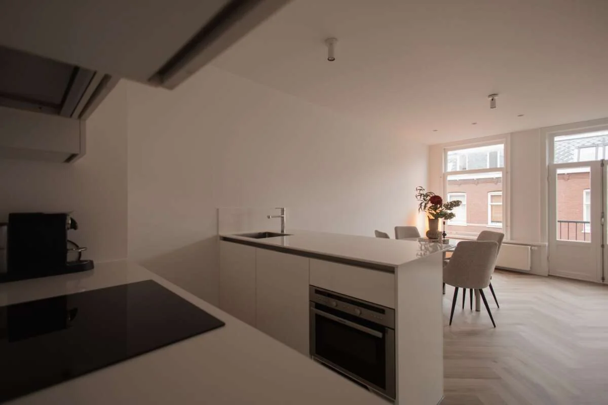 geblurde versie van de foto als achtergrond