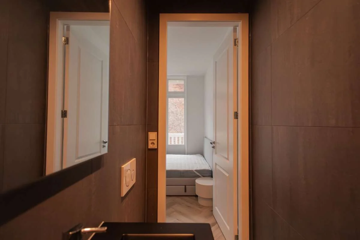 geblurde versie van de foto als achtergrond