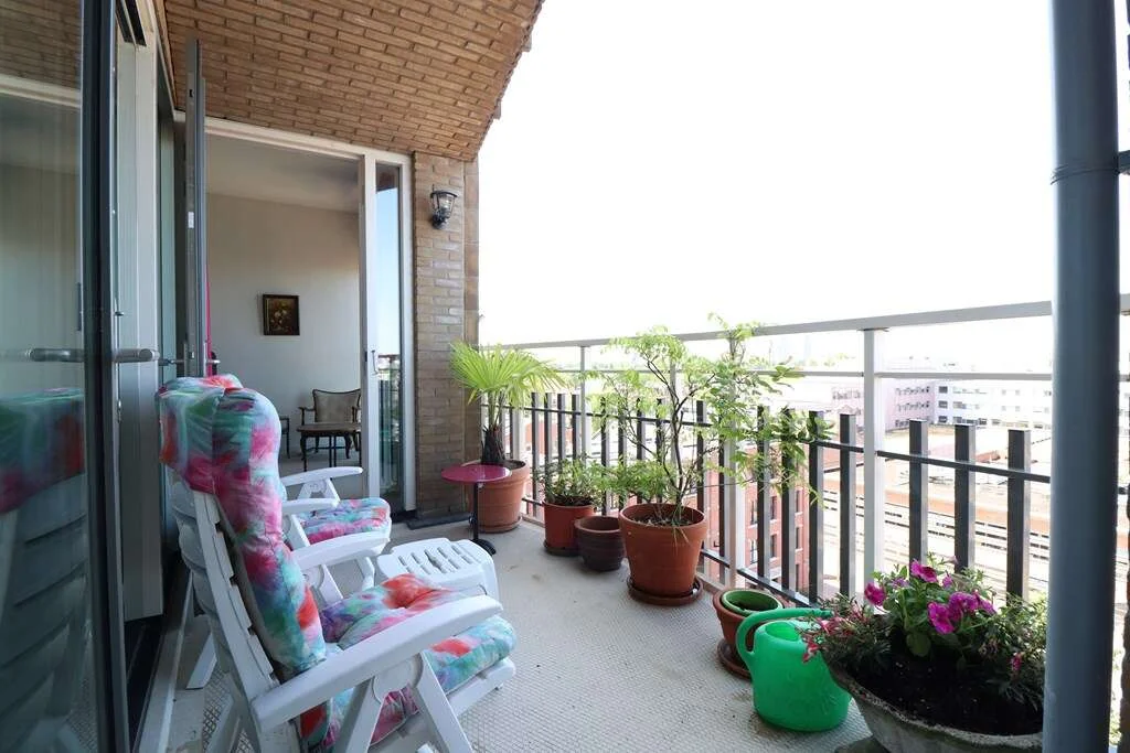 Foto van de Appartement gelegen aan de Paradijsplein in Amsterdam