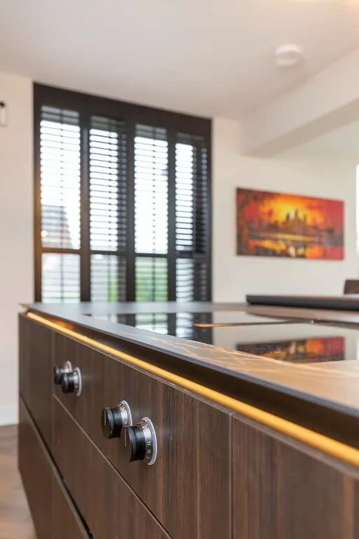 geblurde versie van de foto als achtergrond