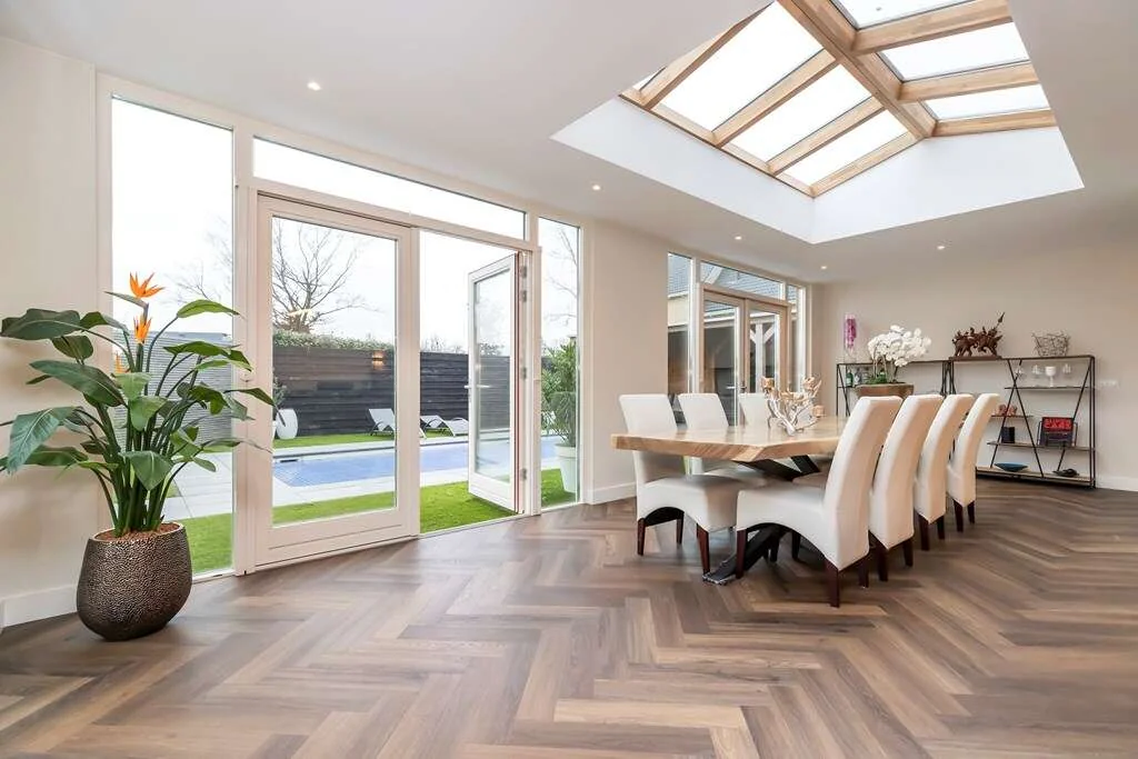 geblurde versie van de foto als achtergrond