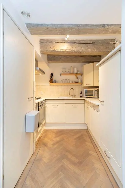 geblurde versie van de foto als achtergrond