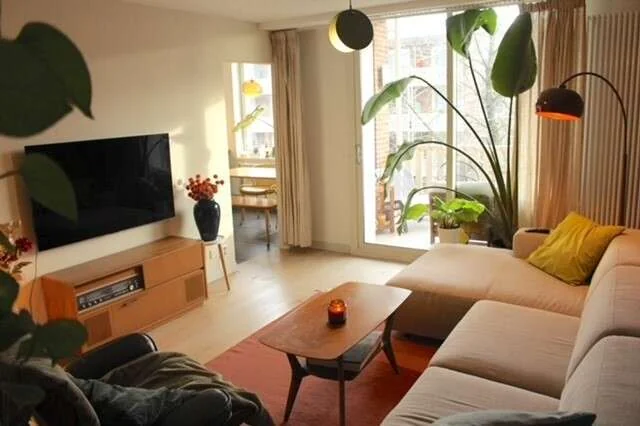 Foto van de Appartement gelegen aan de Akbarstraat in Amsterdam