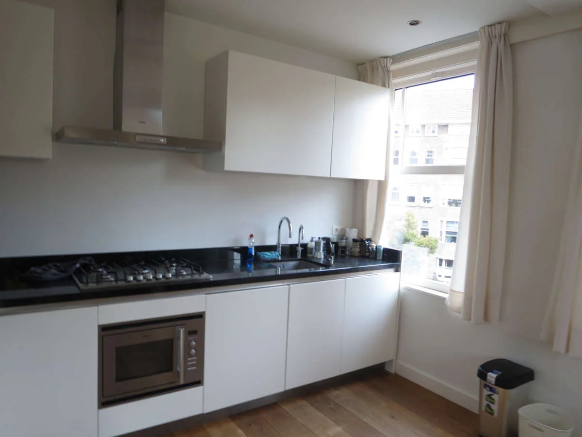 geblurde versie van de foto als achtergrond