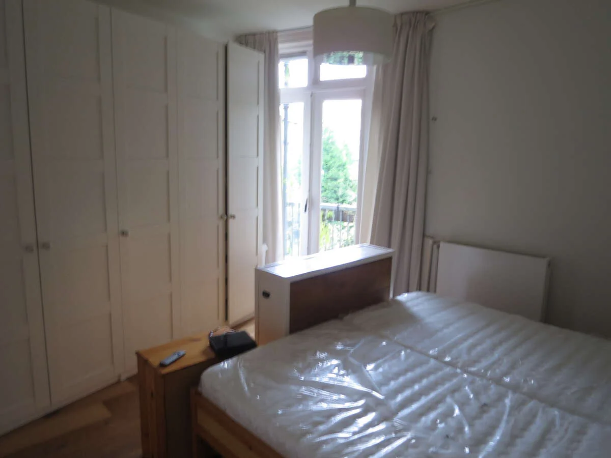 geblurde versie van de foto als achtergrond