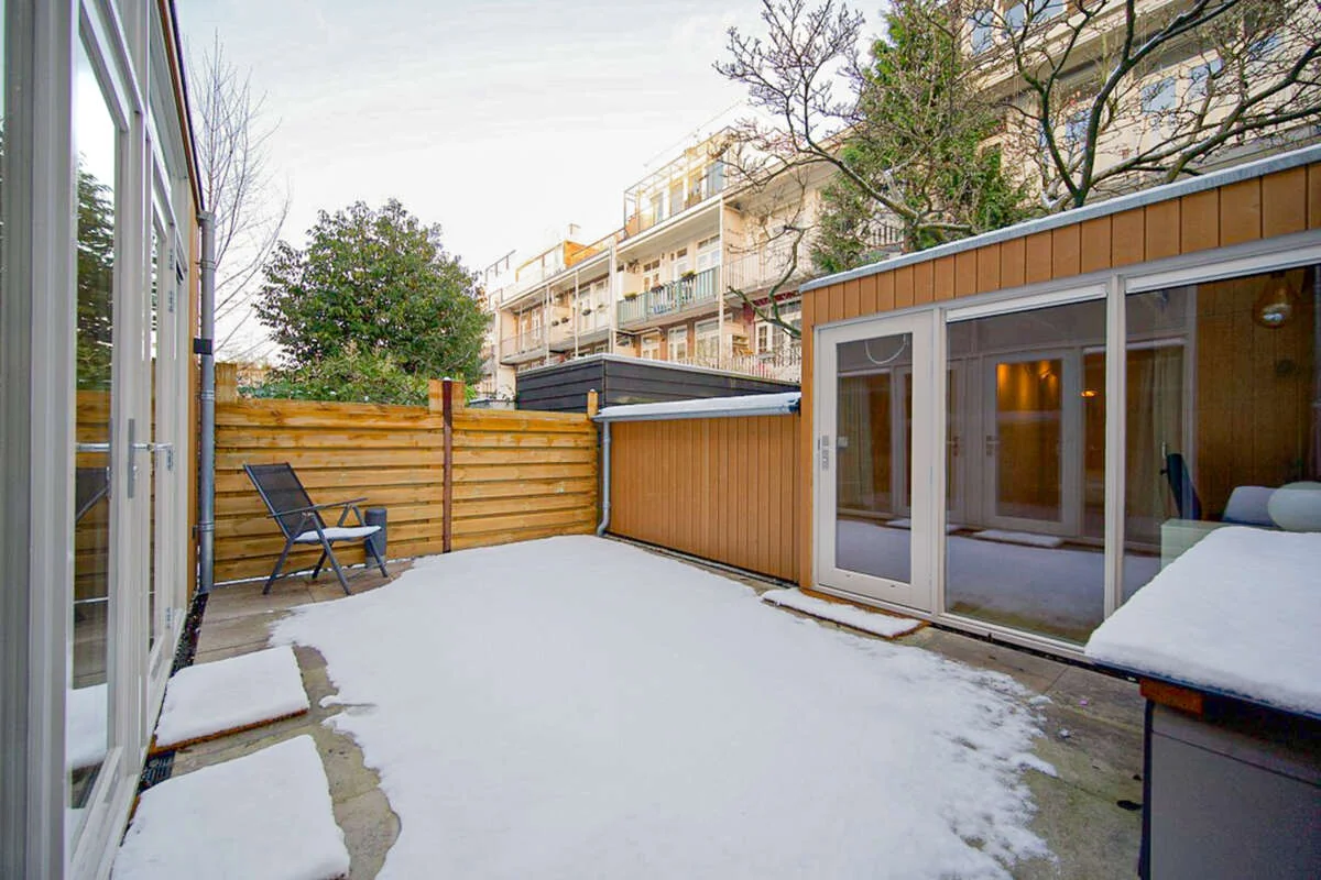 geblurde versie van de foto als achtergrond