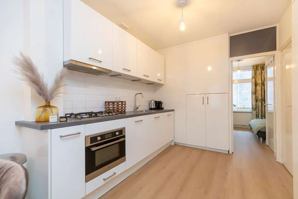 geblurde versie van de foto als achtergrond