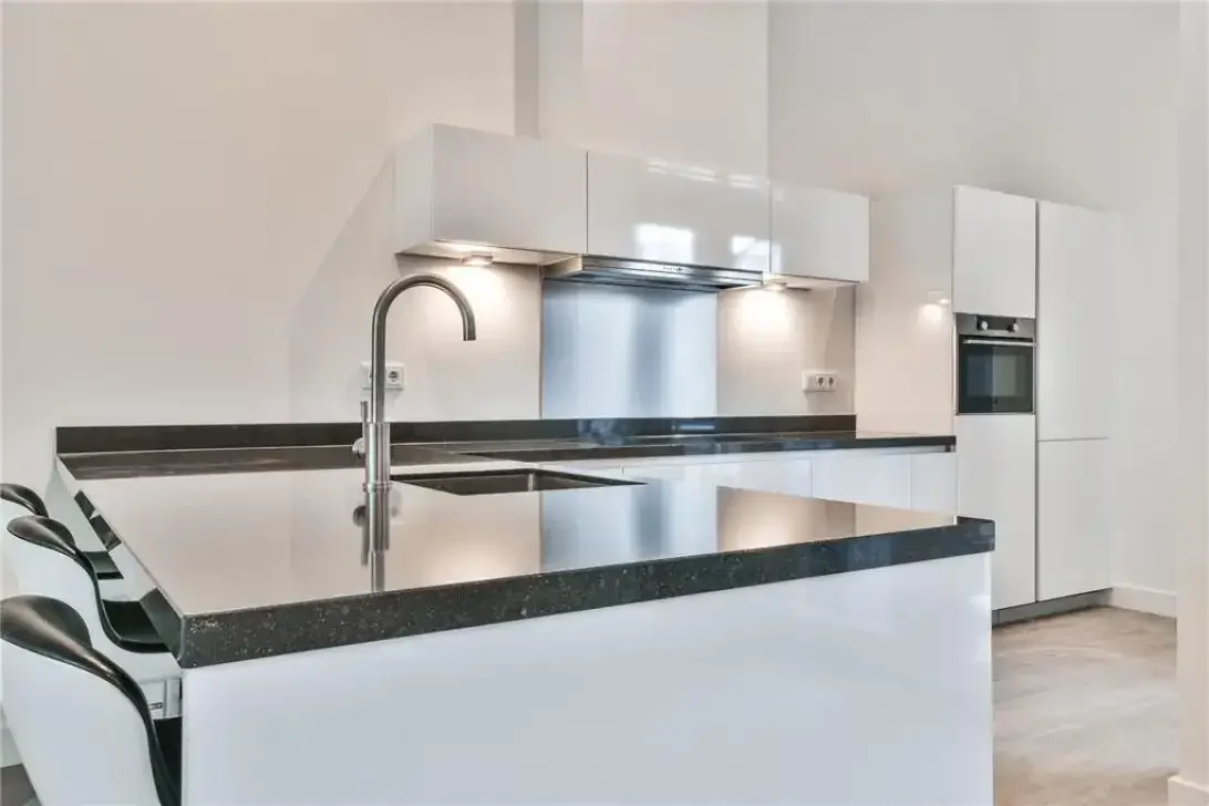 geblurde versie van de foto als achtergrond