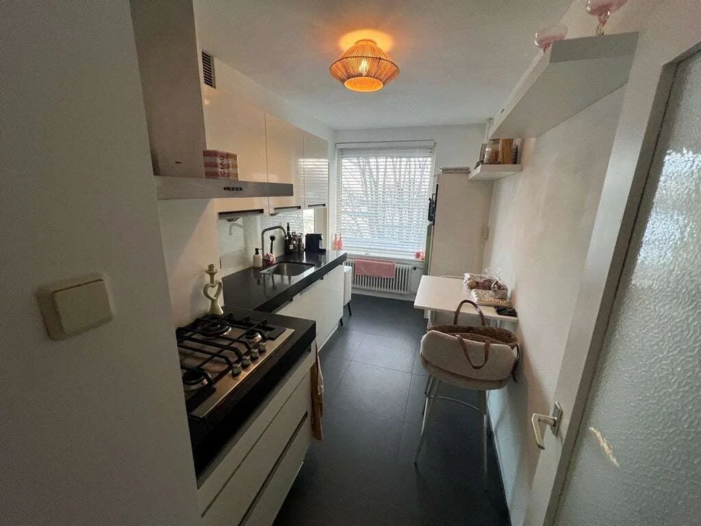 geblurde versie van de foto als achtergrond