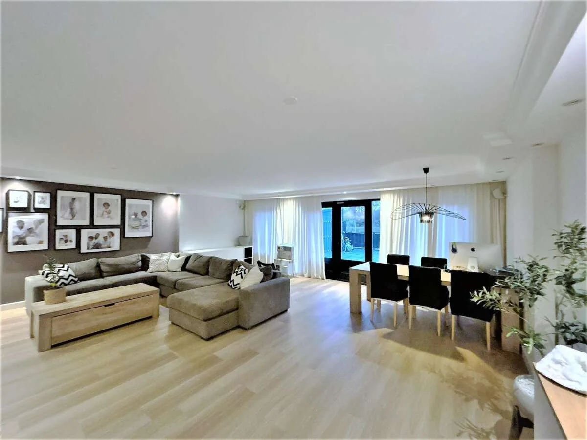 Foto van de Appartement gelegen aan de Haya van Someren-Downerstraat in Amsterdam