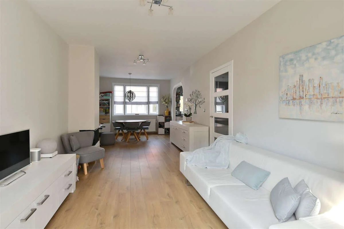 geblurde versie van de foto als achtergrond