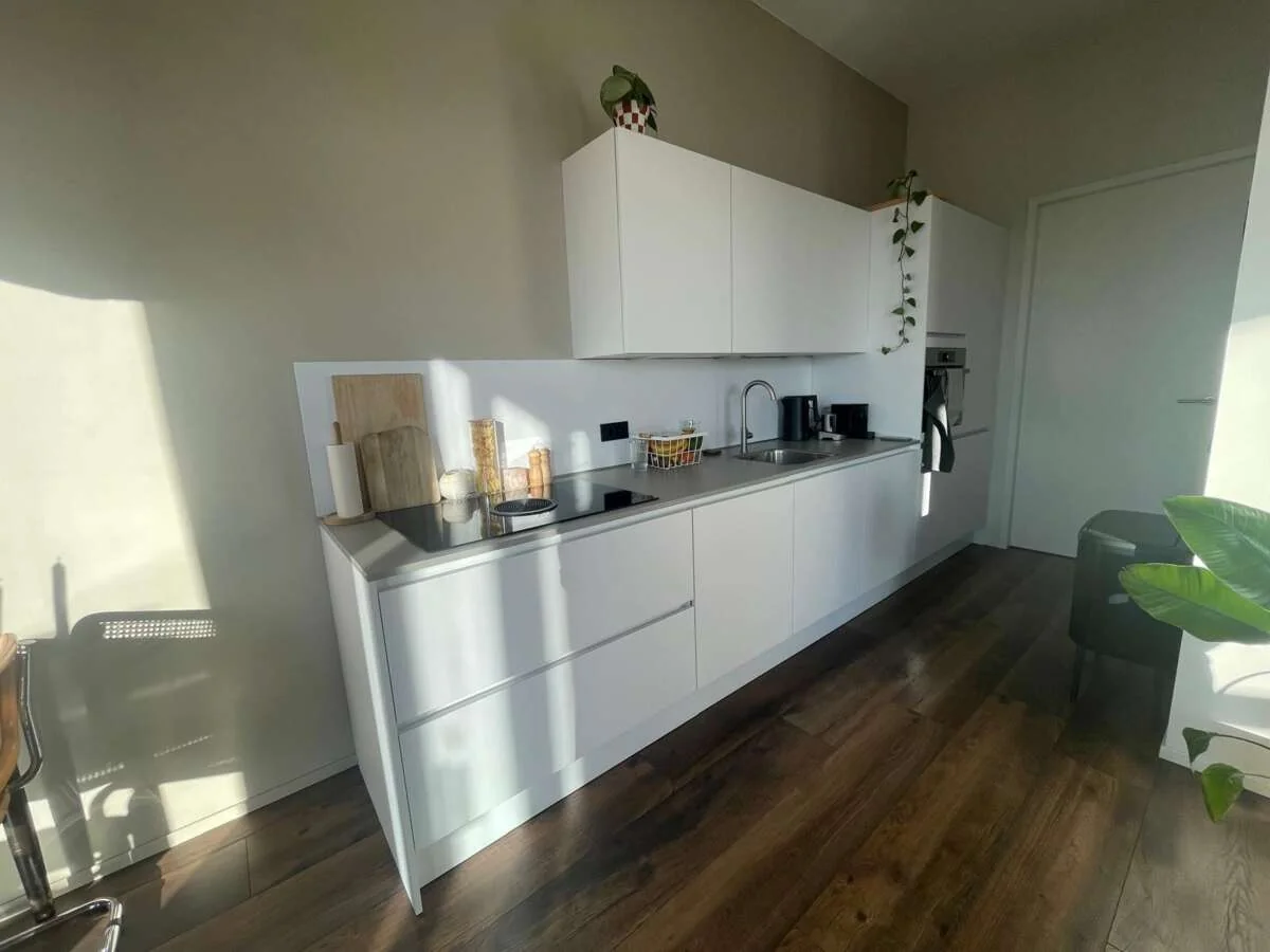 geblurde versie van de foto als achtergrond