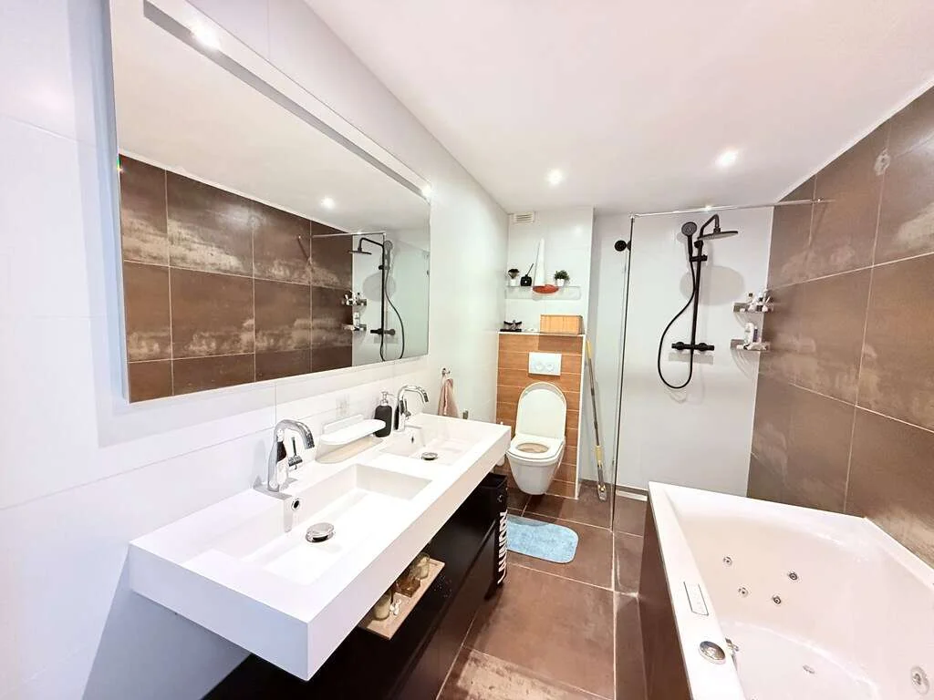 Foto van de Appartement gelegen aan de Loethoelilaan in Amstelveen