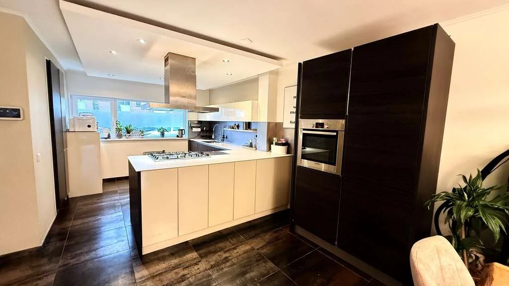 Foto van de Appartement gelegen aan de Loethoelilaan in Amstelveen