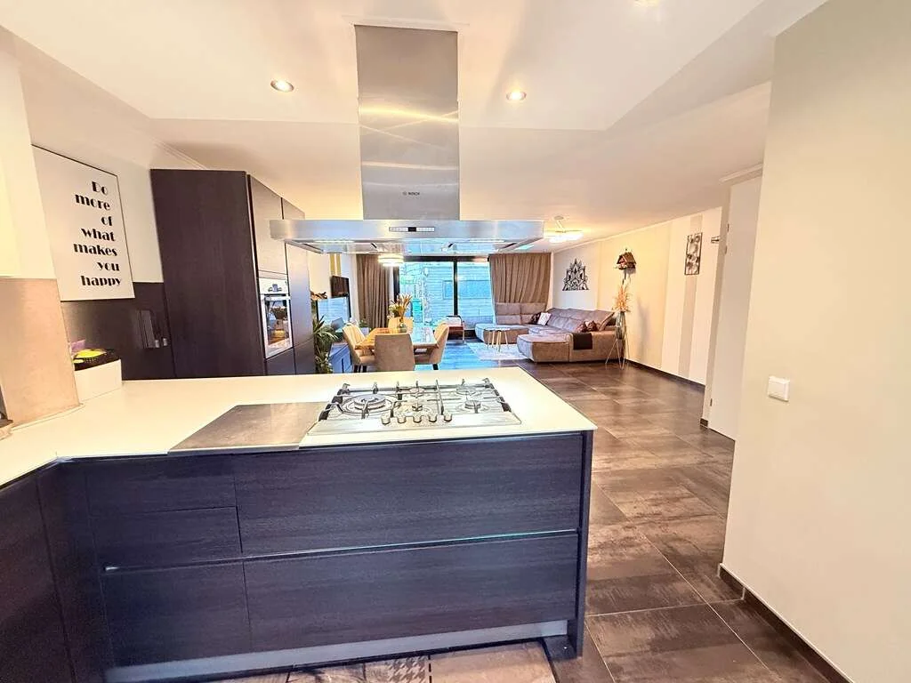 Foto van de Appartement gelegen aan de Loethoelilaan in Amstelveen