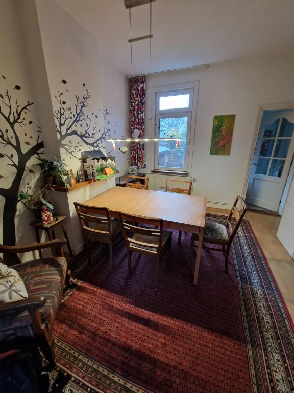 geblurde versie van de foto als achtergrond