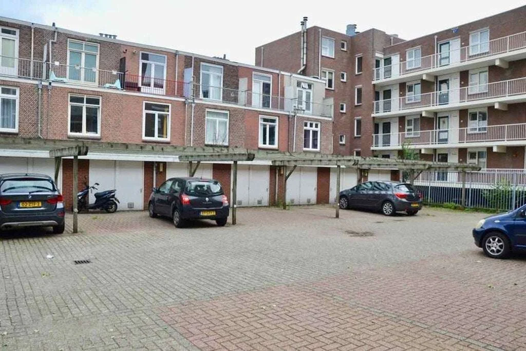 Foto van de Appartement gelegen aan de Waldeck Pyrmontkade in Den Haag