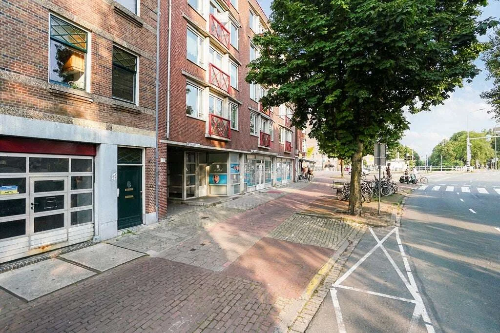 Foto van de Appartement gelegen aan de Waldeck Pyrmontkade in Den Haag