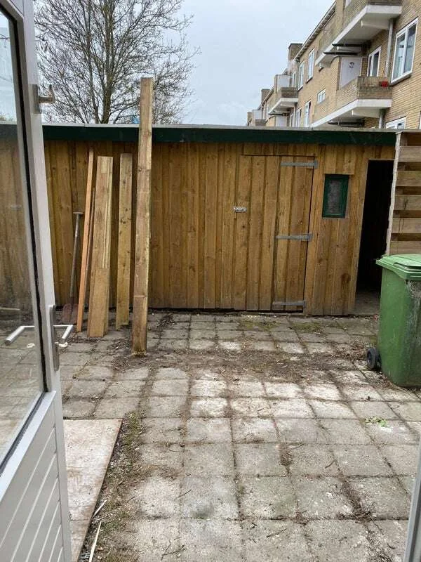 geblurde versie van de foto als achtergrond