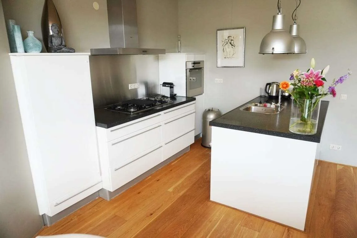 geblurde versie van de foto als achtergrond