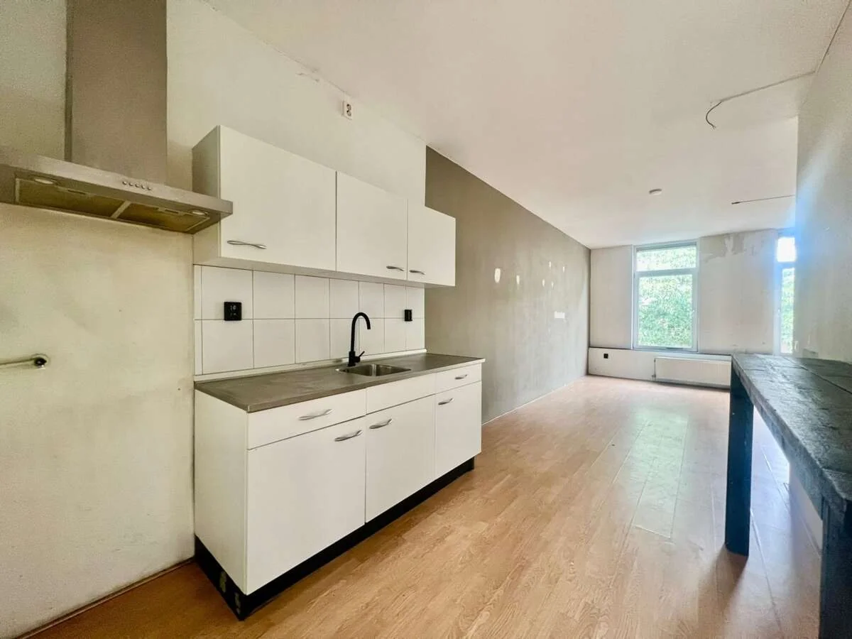Foto van de Appartement gelegen aan de Joost van Geelstraat in Rotterdam