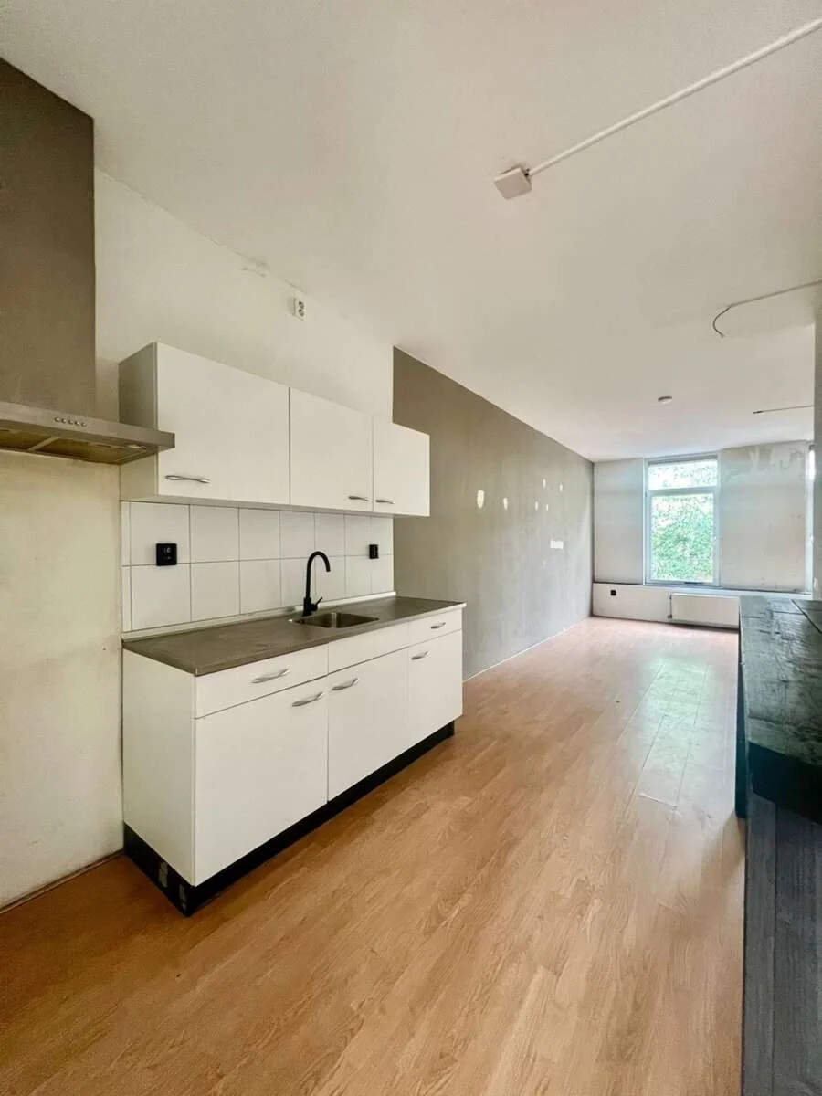 Foto van de Appartement gelegen aan de Joost van Geelstraat in Rotterdam
