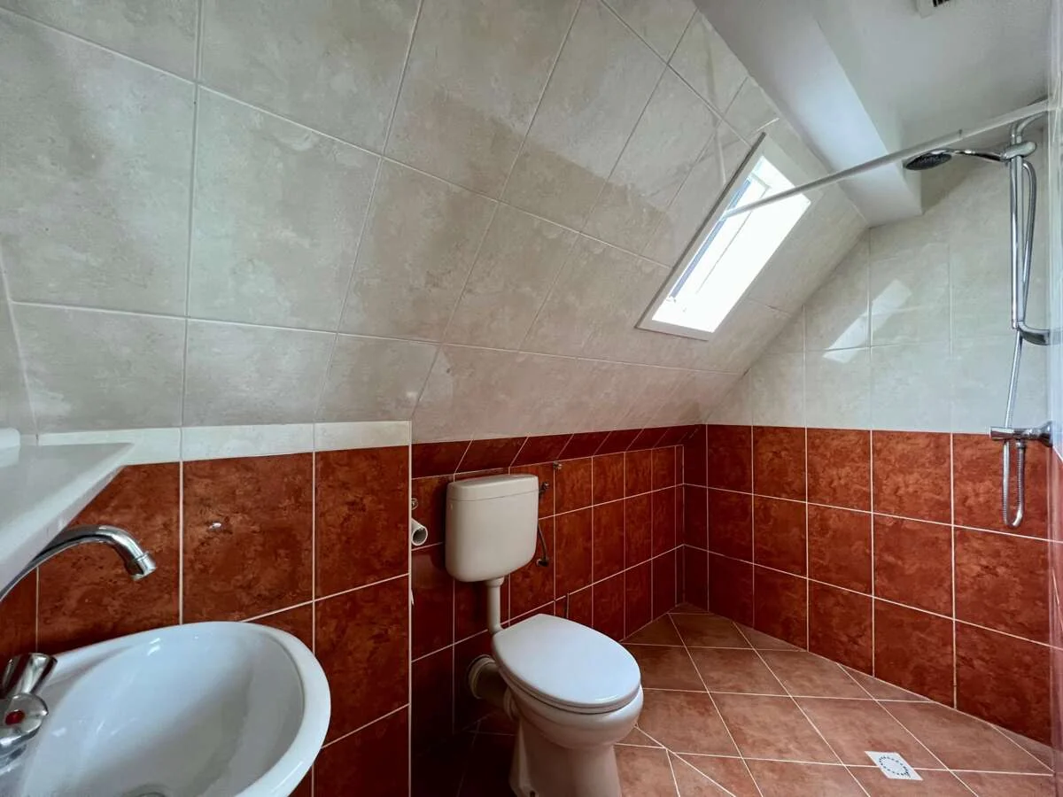 Foto van de Appartement gelegen aan de Joost van Geelstraat in Rotterdam