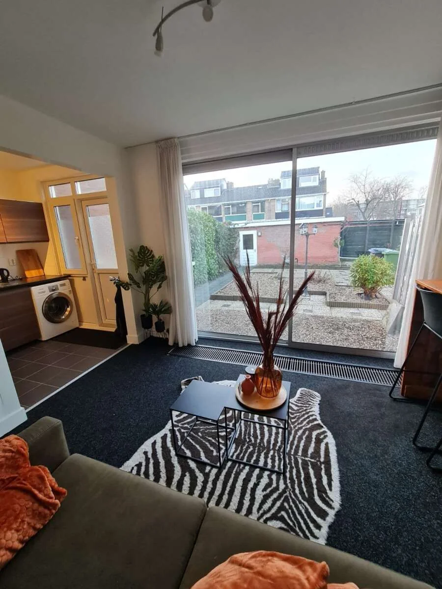 geblurde versie van de foto als achtergrond