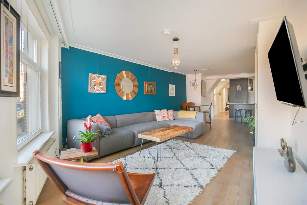 geblurde versie van de foto als achtergrond