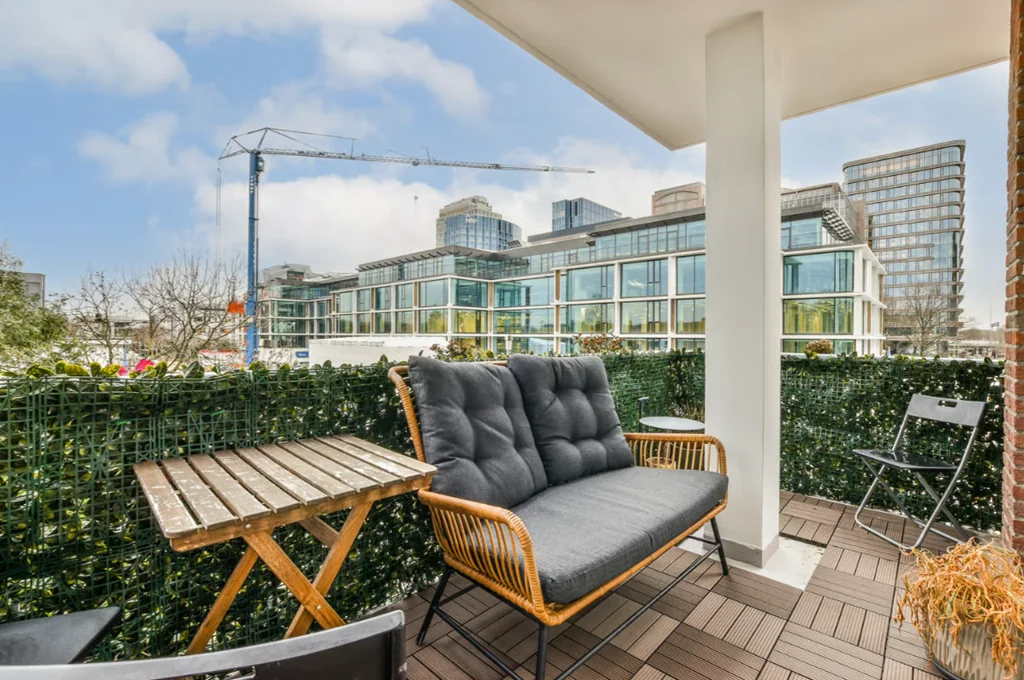 geblurde versie van de foto als achtergrond