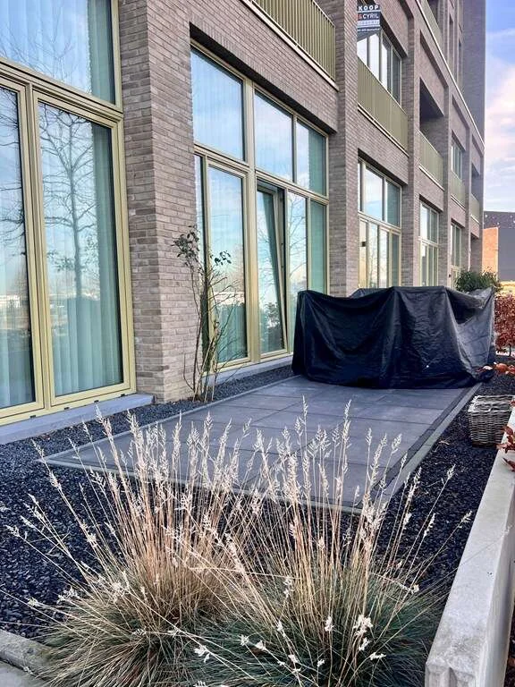 geblurde versie van de foto als achtergrond