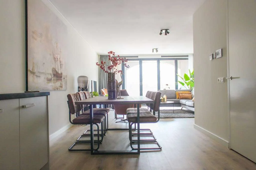 geblurde versie van de foto als achtergrond