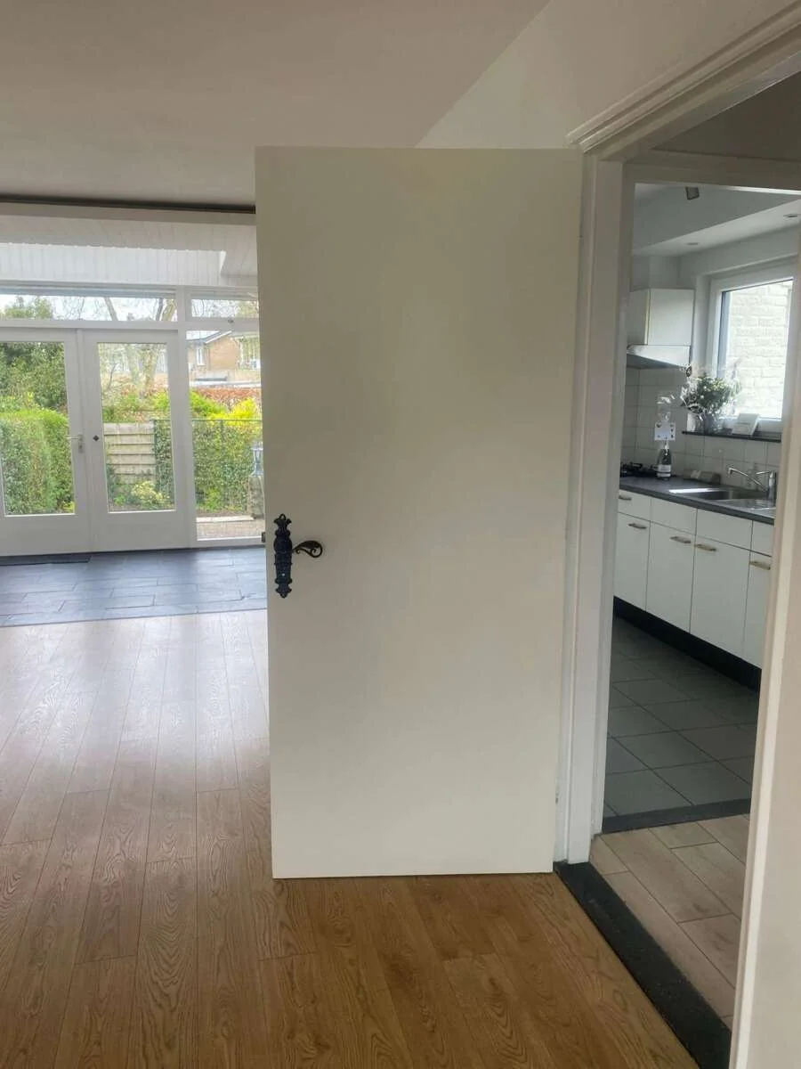 geblurde versie van de foto als achtergrond